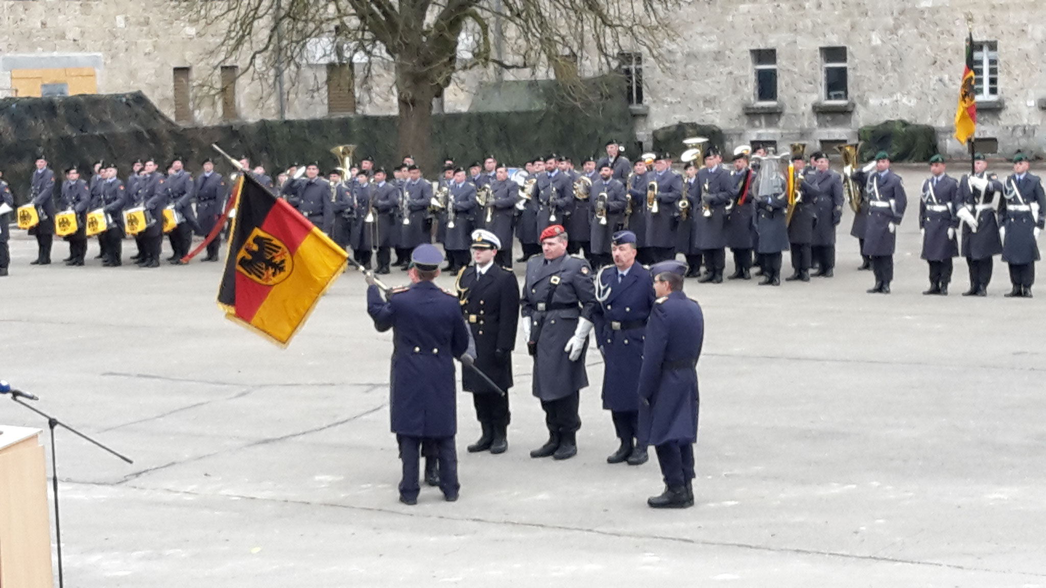 Kommandoübergabe und Großer Zapfenstreich Pro NeuUlm